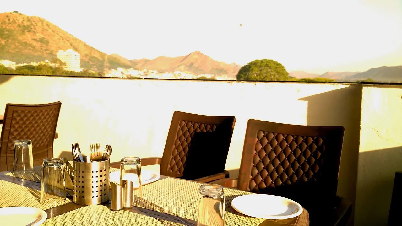 ***  Times Sunrise Hotel Udaipur India